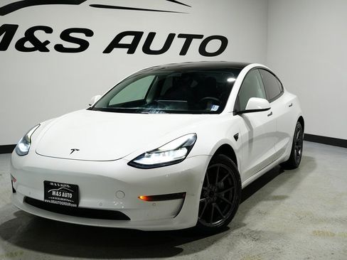 Used 2021 Tesla Model 3 Standard Range Plus image 2