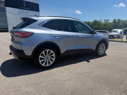 Used 2022 Ford Escape Titanium w/ Titanium Elite Package AWD/4WD image 18