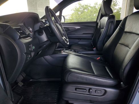 Used 2023 Honda Passport EX-L image 17