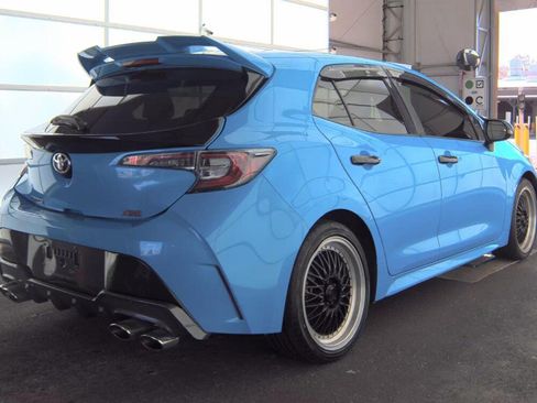 Used 2019 Toyota Corolla XSE image 5