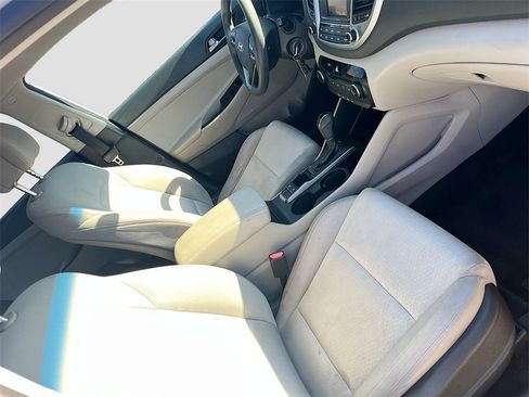 Used 2016 Hyundai Tucson Eco image 25