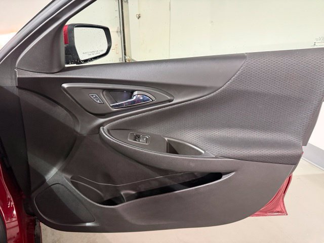 Used 2016 Chevrolet Malibu LT FWD image 24
