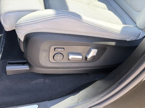 Used 2024 BMW X5 sDrive40i w/ Premium Package RWD image 29
