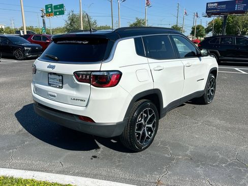 Used 2025 Jeep Compass Limited AWD/4WD image 5