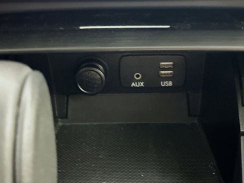 Used 2018 Subaru Outback 2.5i Premium image 26