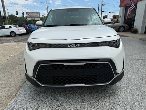 Used 2024 Kia Soul LX w/ Option Group 015 FWD image 13