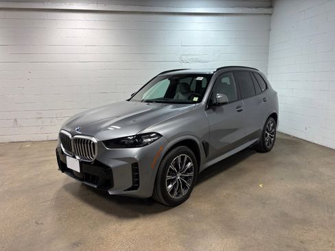 Used 2024 BMW X5 xDrive40i w/ M Sport Package AWD/4WD image 1