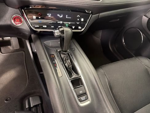 Used 2019 Honda HR-V EX-L image 18