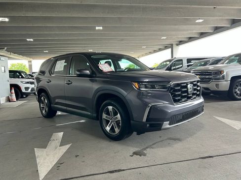 Used 2024 Honda Pilot EX-L image 7