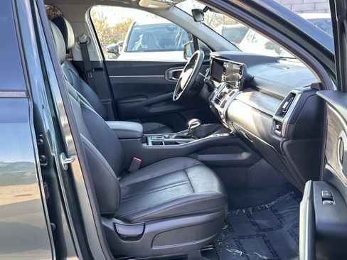 Used 2022 Kia Sorento X-Line EX image 12