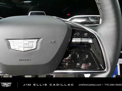 Certified 2025 Cadillac Optiq Luxury 1 AWD/4WD image 12