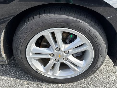 Used 2018 Chevrolet Cruze LT w/ Convenience Package image 12