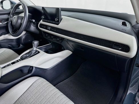 Certified 2024 Honda HR-V LX image 27