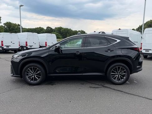 Used 2025 Lexus NX 250 AWD w/ Accessory Package (2T) image 4