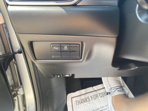 Used 2021 MAZDA CX-5 Touring image 17