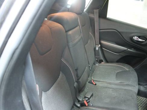 Used 2016 Jeep Cherokee 75th Anniversary AWD/4WD image 9