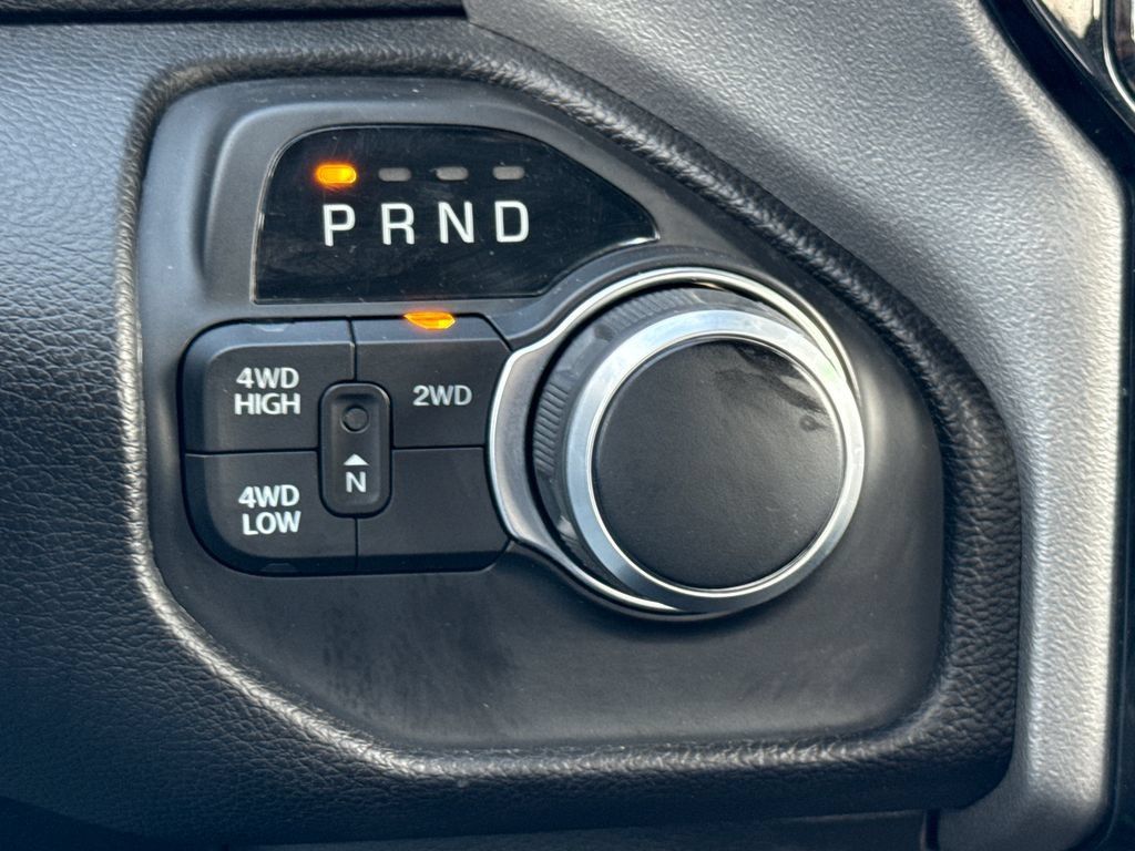 Used 2024 RAM 2500 Big Horn w/ Night Edition AWD/4WD image 23
