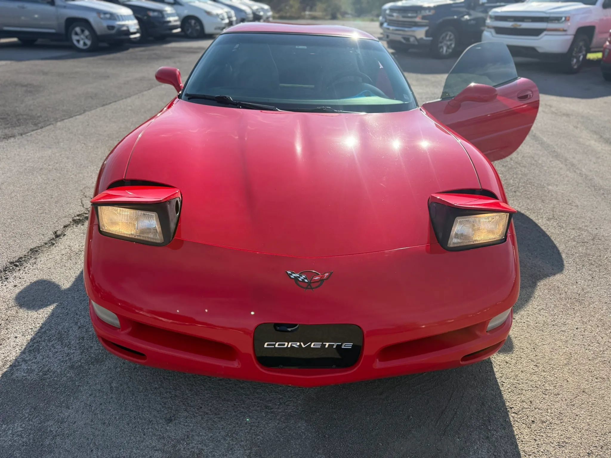 Used 1998 Chevrolet Corvette Coupe w/ Memory Pkg RWD image 23