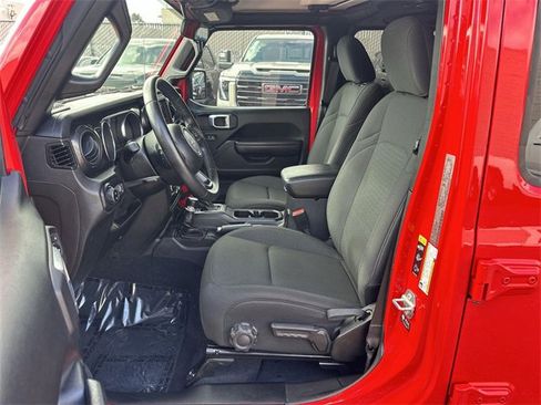 Used 2021 Jeep Gladiator Sport image 17