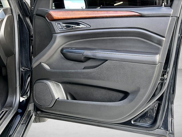 Used 2014 Cadillac SRX Luxury FWD image 16