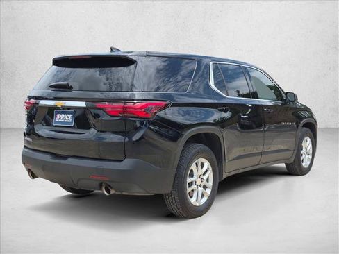 Used 2022 Chevrolet Traverse LS FWD image 5