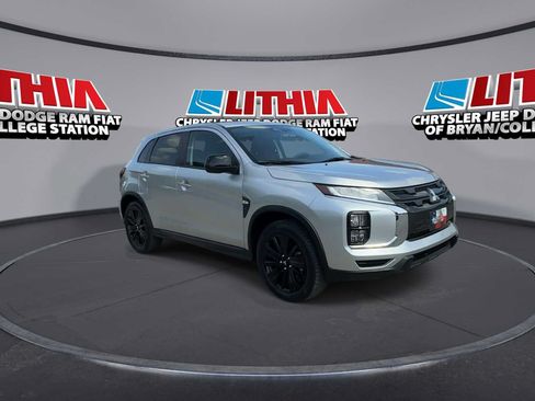 Used 2026 Mitsubishi Outlander Sport ES AWD/4WD image 2