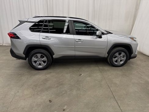 Used 2022 Toyota RAV4 XLE image 31