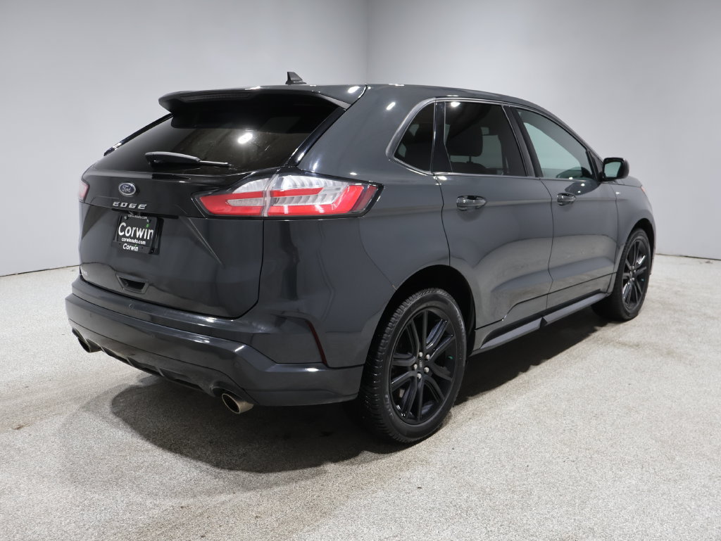 Used 2021 Ford Edge ST-Line w/ Cold Weather Package AWD/4WD image 2