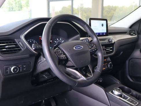 Used 2022 Ford Escape SEL FWD image 15