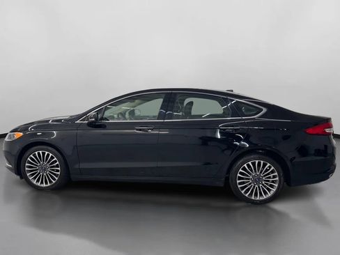 Used 2018 Ford Fusion SE w/ Fusion SE Technology Package image 5