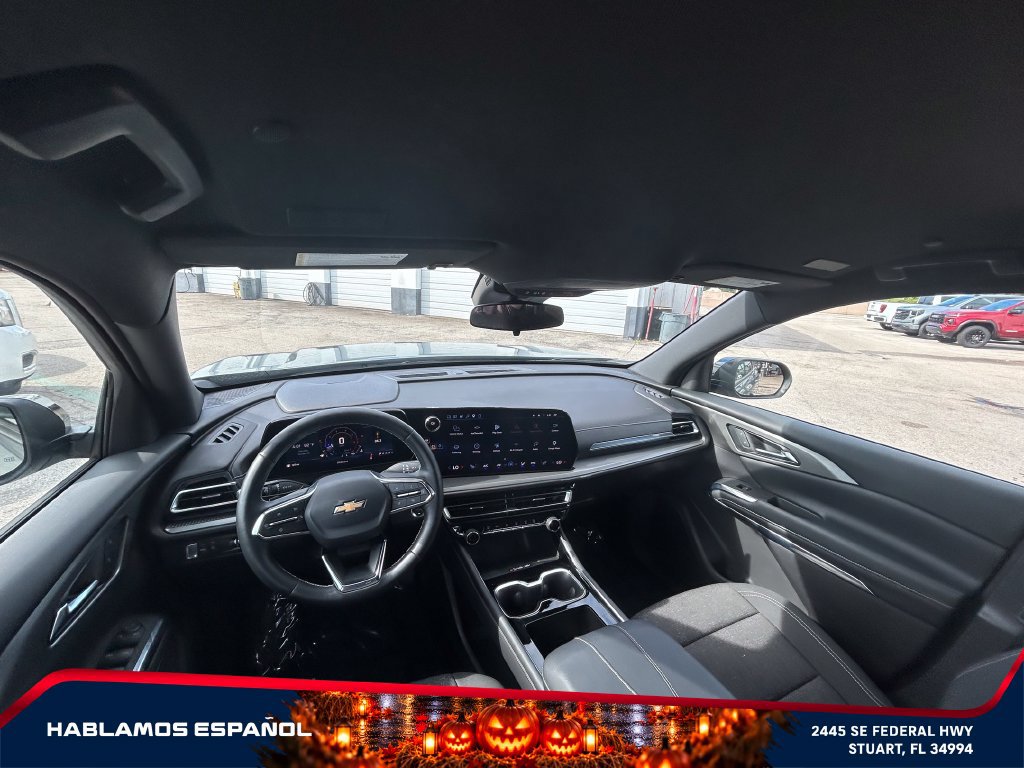 Used 2026 Chevrolet Traverse LT FWD image 28