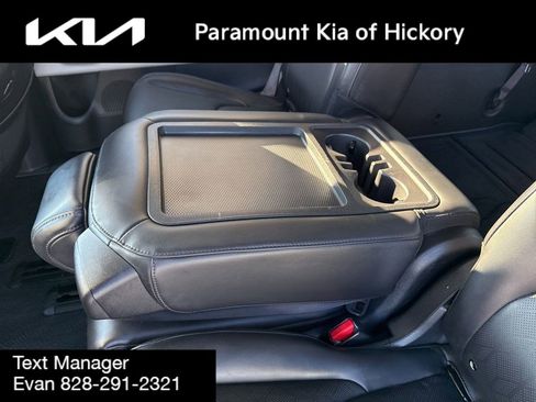 Used 2023 Kia Carnival LX image 15