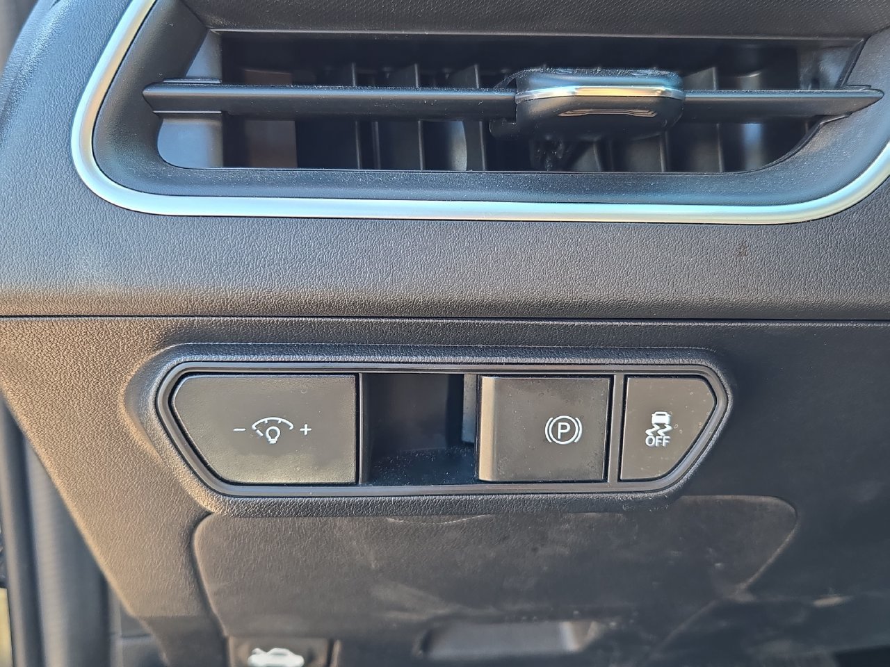 Used 2025 Kia K4 FWD image 20