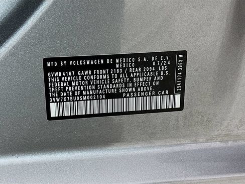 Used 2025 Volkswagen Jetta SE w/ Sunroof Package FWD image 28