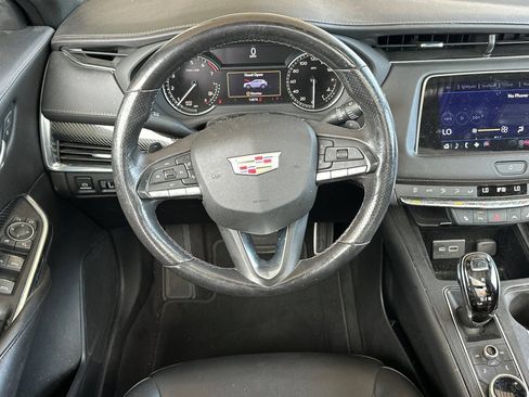 Used 2023 Cadillac XT4 Sport w/ Cold Weather Package FWD image 17