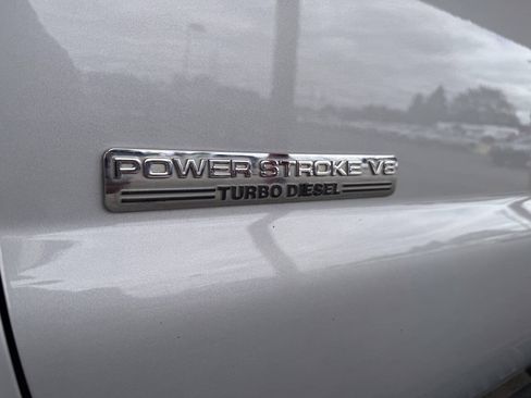 Used 2004 Ford F250 Lariat AWD/4WD image 3