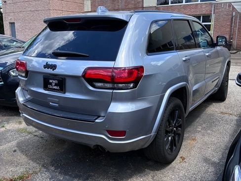 Used 2018 Jeep Grand Cherokee Altitude AWD/4WD image 6