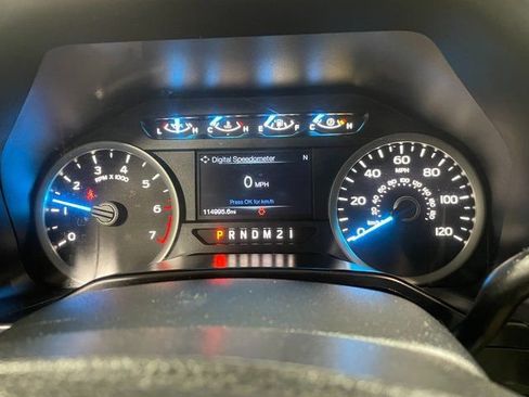 Used 2016 Ford F150 XLT w/ Equipment Group 302A Luxury AWD/4WD image 15