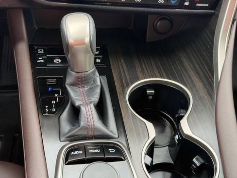 Used 2017 Lexus RX 350 AWD w/ Premium Package image 29