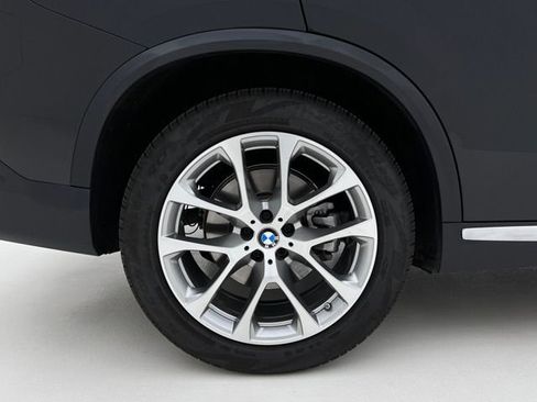 Certified 2026 BMW X5 xDrive40i w/ Premium Package AWD/4WD image 29