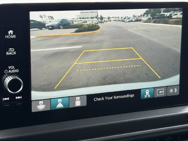 Used 2023 Honda Pilot Touring image 19