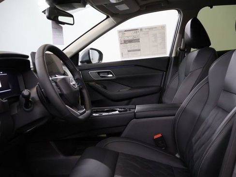 New 2026 Nissan Rogue Platinum AWD/4WD image 11
