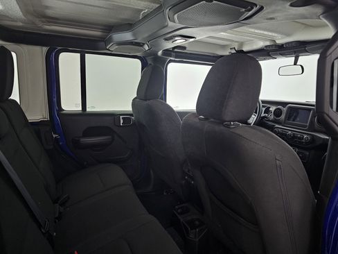 Used 2018 Jeep Wrangler Unlimited Sport S image 18