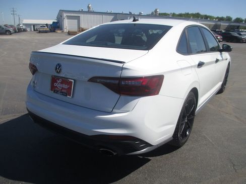 Used 2024 Volkswagen Jetta GLI 40th Anniversary Edition FWD image 6