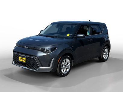 Used 2023 Kia Soul LX w/ Option Group 015