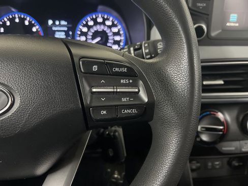 Used 2021 Hyundai Kona SE image 58