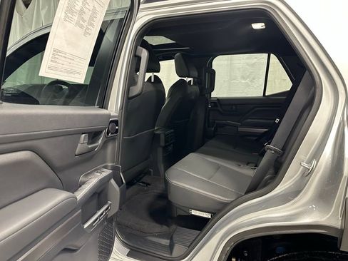 Used 2025 Toyota 4Runner TRD Off-Road Premium image 43