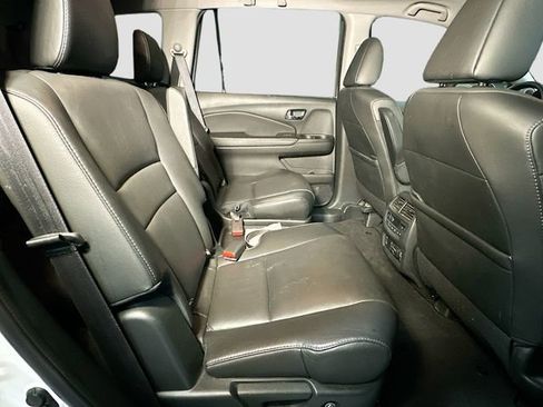 Used 2022 Honda Pilot Touring image 30