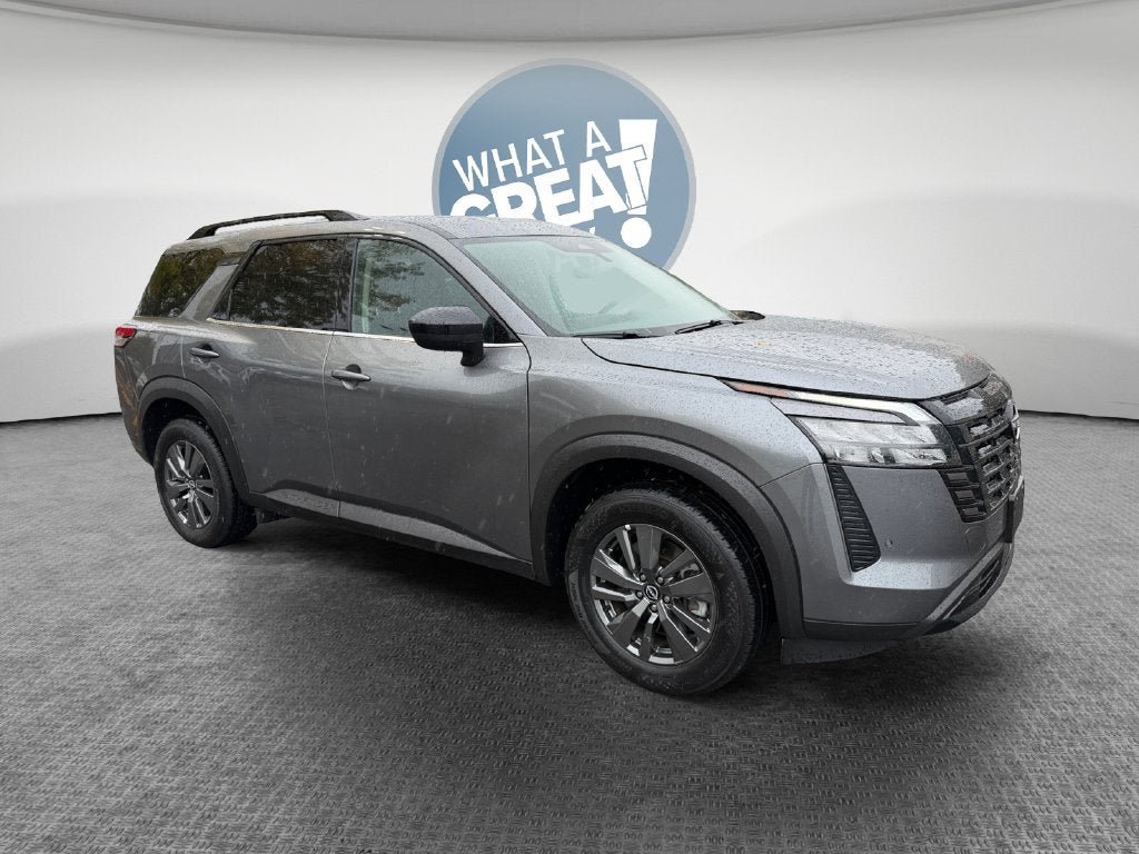 Used 2026 Nissan Pathfinder SV AWD/4WD image 1