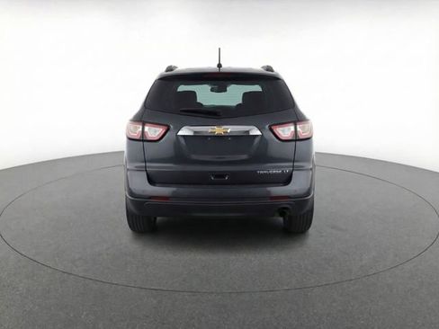 Used 2016 Chevrolet Traverse LT w/ Style and Technology Package image 7